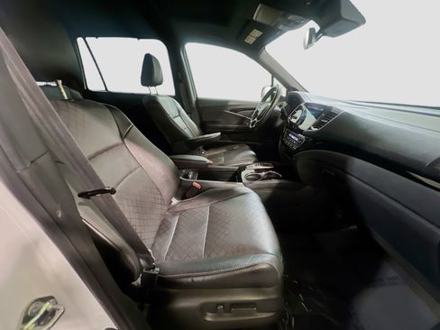 Used 2020 Honda Passport Touring image 22