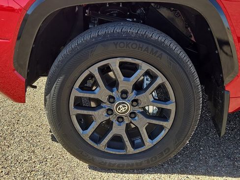 Used 2026 Toyota Tundra Platinum image 10