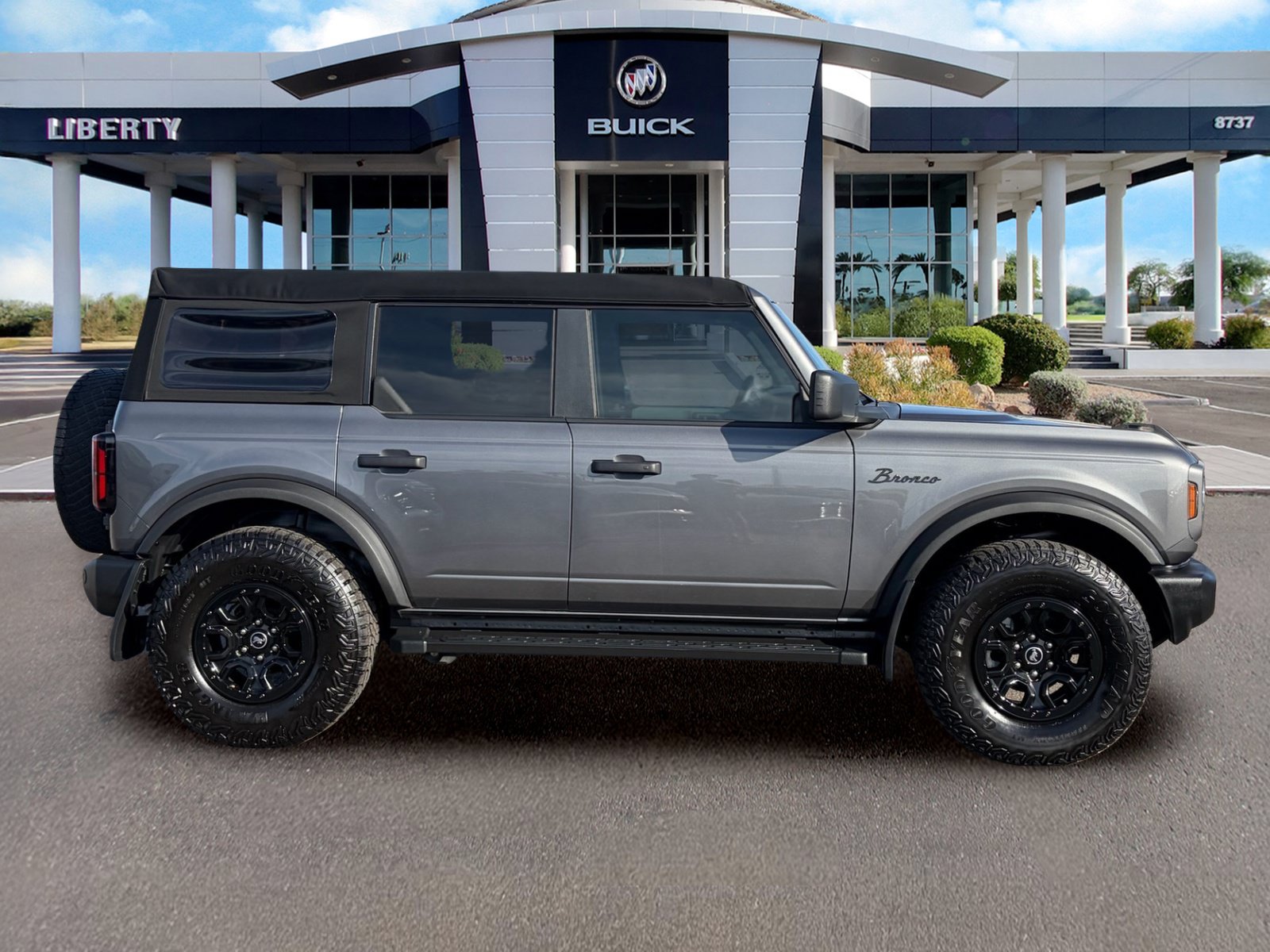 Used 2024 Ford Bronco Big Bend AWD/4WD image 3