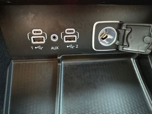 Used 2022 Jeep Grand Cherokee Altitude image 33