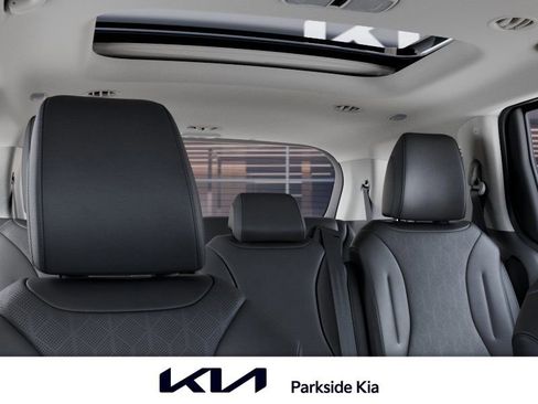 New 2026 Kia Carnival SX w/ SX Dark Edition Package FWD image 27