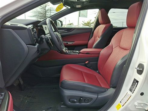 Used 2024 Lexus NX 250 FWD image 19