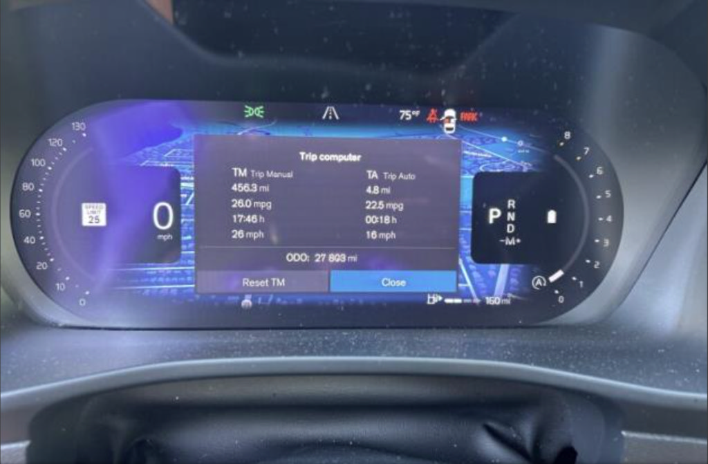 Used 2024 Volvo XC40 B5 Plus w/ Climate Package AWD/4WD image 8