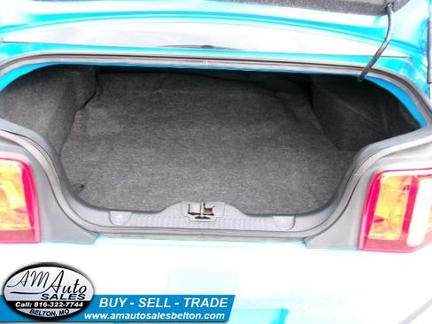 Used 2010 Ford Mustang Coupe RWD image 15