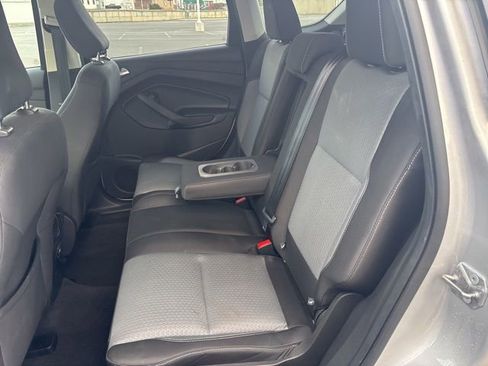 Used 2019 Ford Escape SE image 22