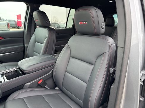 Used 2025 Chevrolet Traverse Z71 w/ LPO, Floor Liner Package image 8