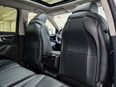 Used 2023 Acura MDX SH-AWD w/ Technology Package image 18