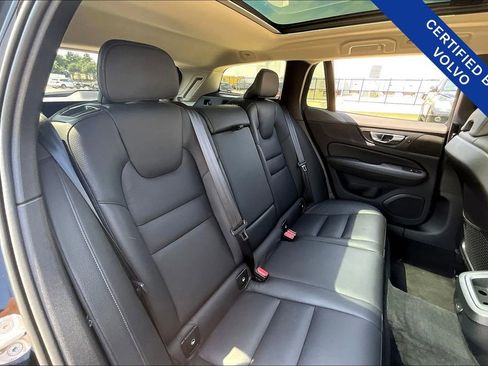 Certified 2024 Volvo V60 B5 Cross Country Plus image 34