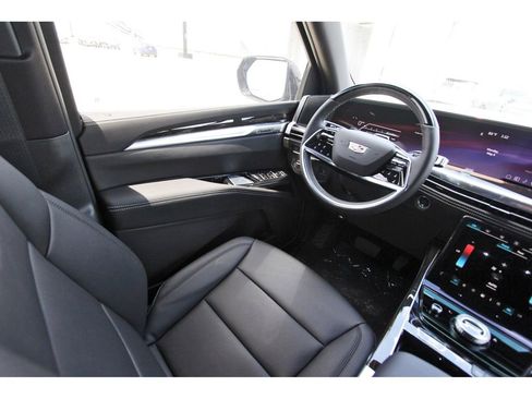 New 2026 Cadillac Escalade ESV 2WD image 8