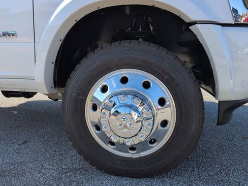 New 2026 RAM 4500 Tradesman w/ Laramie Trim Package image 10