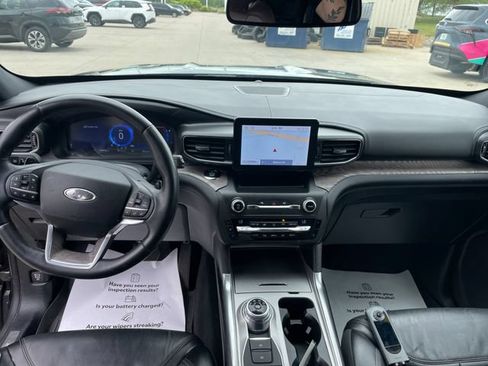 Used 2020 Ford Explorer Platinum AWD/4WD image 22