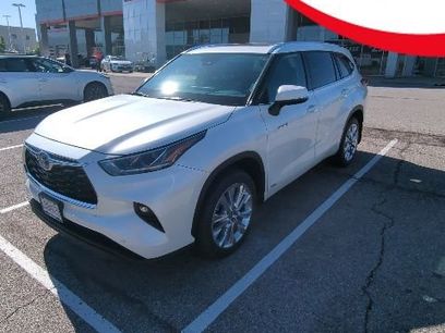 Used 2021 Toyota Highlander Limited