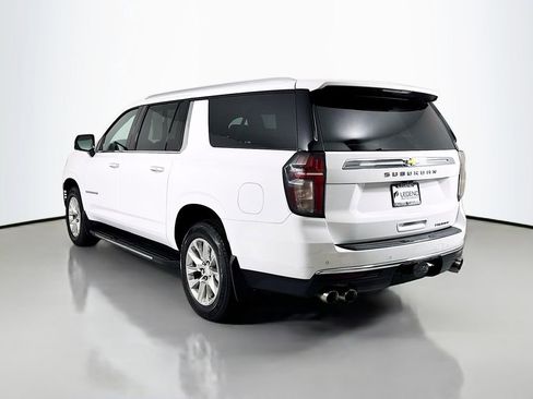 Used 2021 Chevrolet Suburban Premier w/ Premium Package AWD/4WD image 6