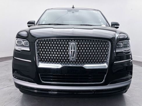 Used 2022 Lincoln Navigator L Reserve AWD/4WD image 13
