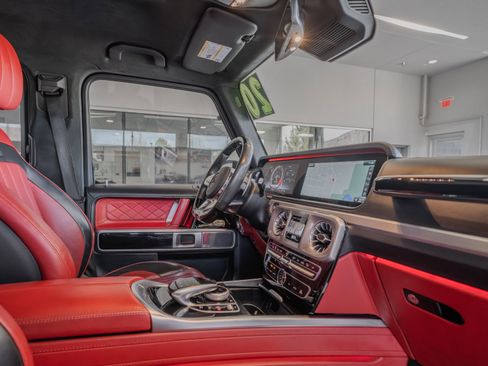 Certified 2020 Mercedes-Benz G 63 AMG 4MATIC image 17
