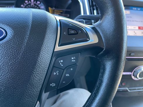 Used 2019 Ford Edge Titanium w/ Equipment Group 301A AWD/4WD image 23