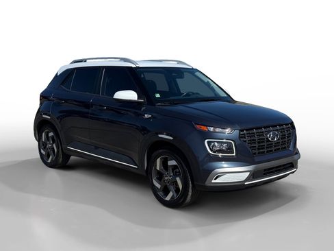 Certified 2023 Hyundai Venue Limited FWD image 7