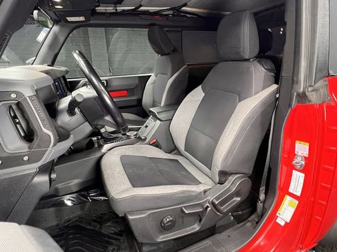 Used 2023 Ford Bronco Big Bend image 3