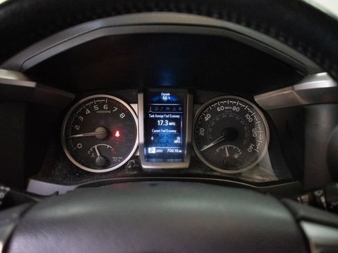 Used 2021 Toyota Tacoma Limited w/ Nightshade Package AWD/4WD image 13