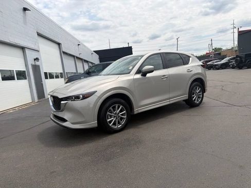 Used 2025 MAZDA CX-5 AWD 2.5 S w/ Select Package image 22