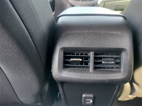 Used 2022 Chevrolet Equinox LT image 21