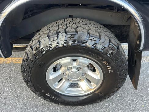 Used 1998 Toyota Tacoma PreRunner w/ Convenience Pkg RWD image 32