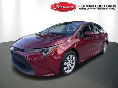 Used 2022 Toyota Corolla LE image 4