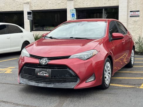 Used 2019 Toyota Corolla LE image 5