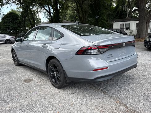Used 2025 Honda Accord SE image 3
