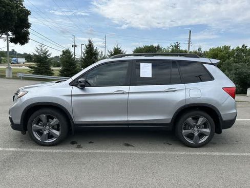 Used 2019 Honda Passport Touring image 2