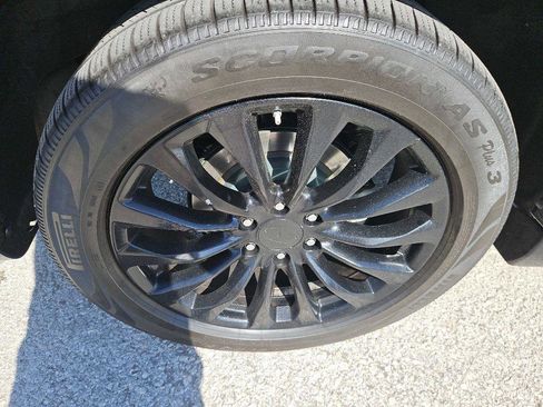 Used 2017 INFINITI QX80 Limited AWD/4WD image 33