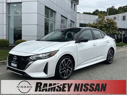 Certified 2024 Nissan Sentra SR w/ SR Premium Package image 1