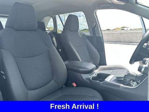Used 2025 Toyota RAV4 LE image 30