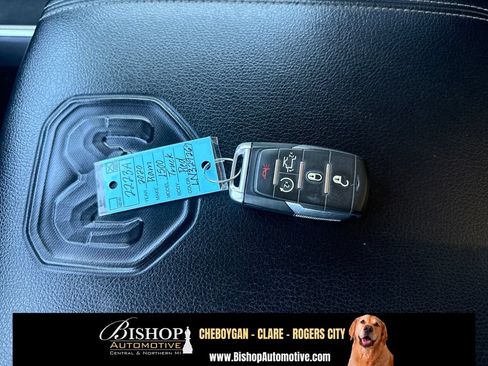 Used 2020 RAM 1500 Laramie AWD/4WD image 21