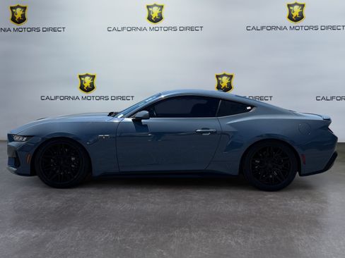 Used 2024 Ford Mustang GT RWD image 2