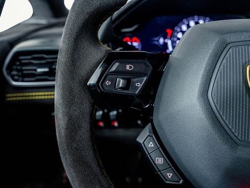Used 2024 Lamborghini Huracan Sterrato image 48