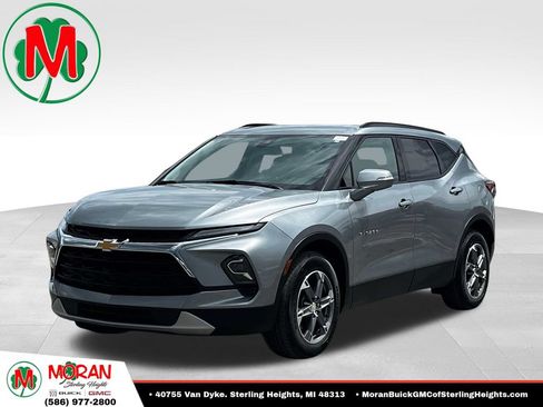 Used 2024 Chevrolet Blazer LT FWD image 1