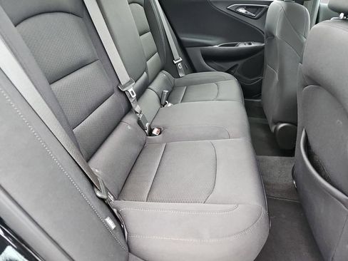 Used 2025 Chevrolet Malibu LT image 16