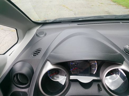 Used 2011 Honda Fit Sport image 23