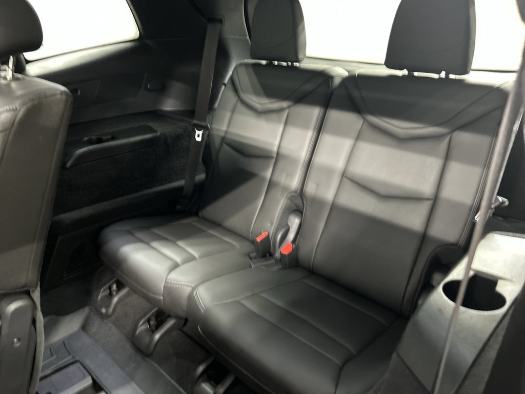 Used 2020 Cadillac XT6 Premium Luxury AWD/4WD image 22