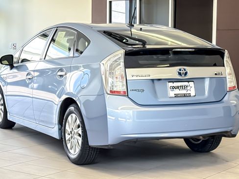 Used 2014 Toyota Prius Prime Advanced FWD image 6