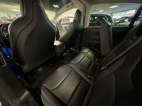 Used 2018 Tesla Model X 75D AWD/4WD image 26