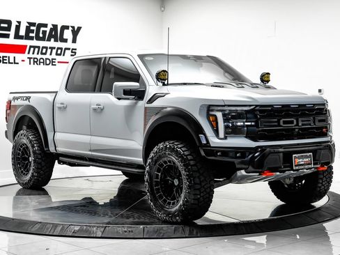 Used 2025 Ford F150 Raptor w/ Equipment Group 803A Raptor R AWD/4WD image 3
