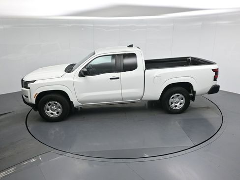 Used 2022 Nissan Frontier S w/ Technology Package image 37