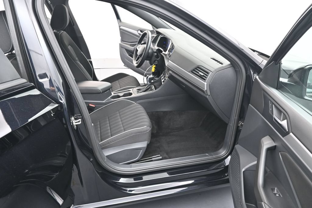 Used 2024 Volkswagen Jetta Sport FWD image 19