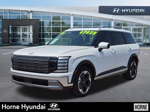 Certified 2026 Hyundai Palisade Limited AWD/4WD image 1