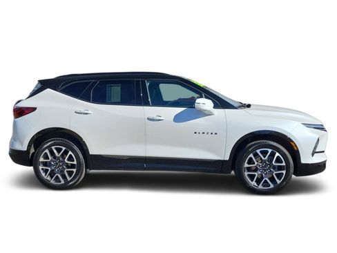 Used 2023 Chevrolet Blazer RS w/ Driver Confidence II Package image 2