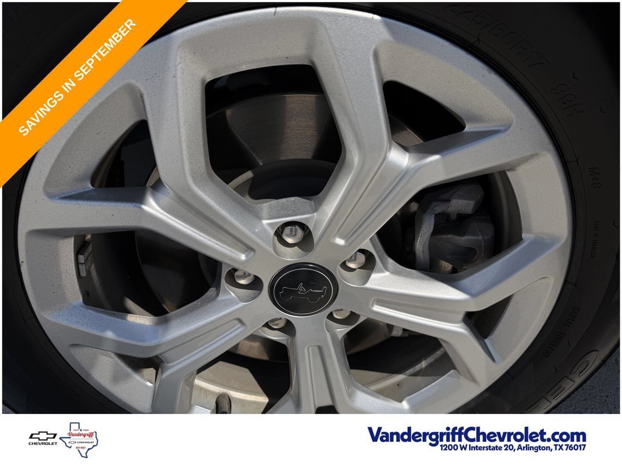 Used 2025 Jeep Compass Latitude w/ Sun & Sound Group AWD/4WD image 9