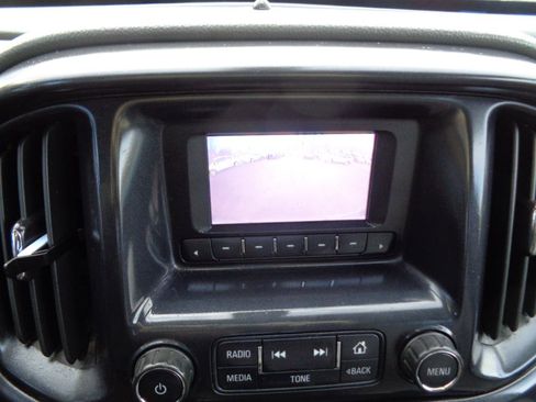 Used 2015 Chevrolet Colorado W/T image 18