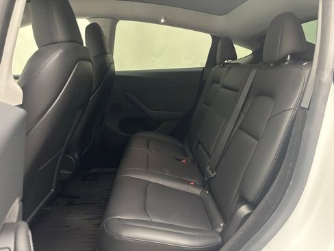 Used 2023 Tesla Model Y Long Range image 12